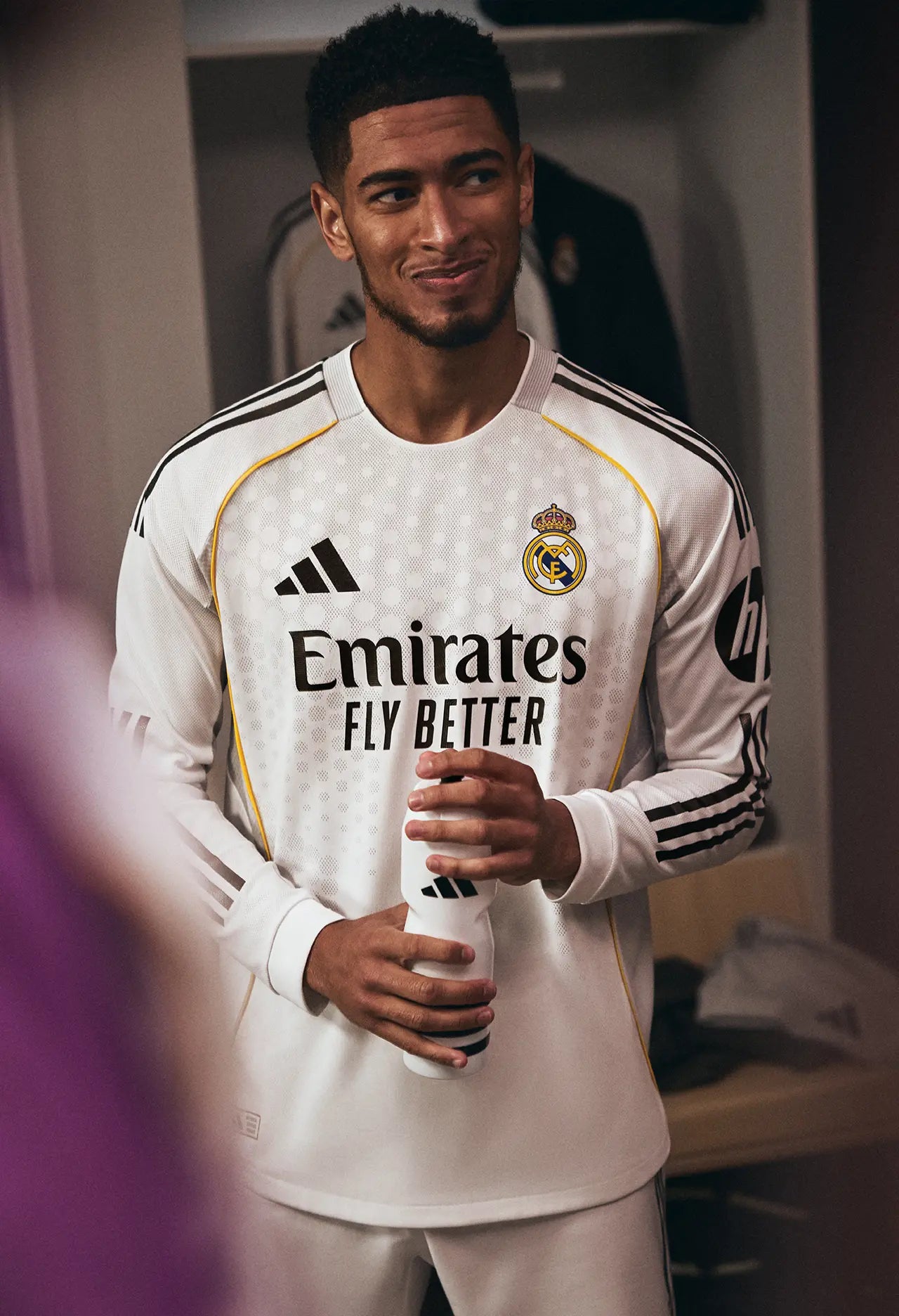 Real Madrid 25/26 Home Kit ( Fan Version )