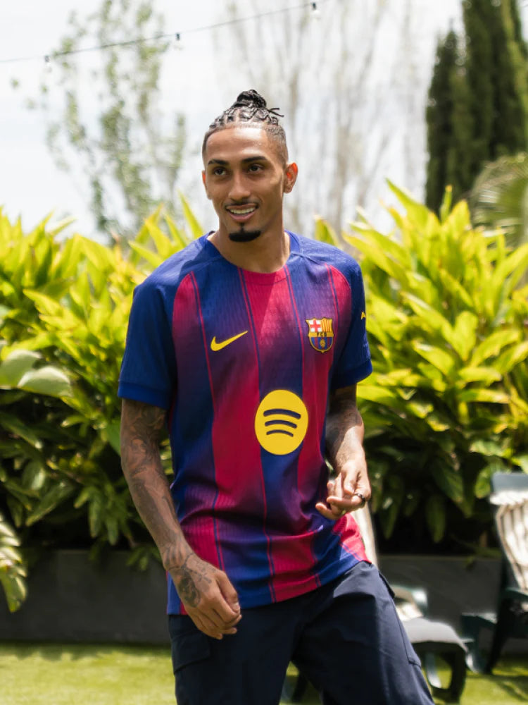 Barcelona 25/26 Home Kit ( Fan Version )