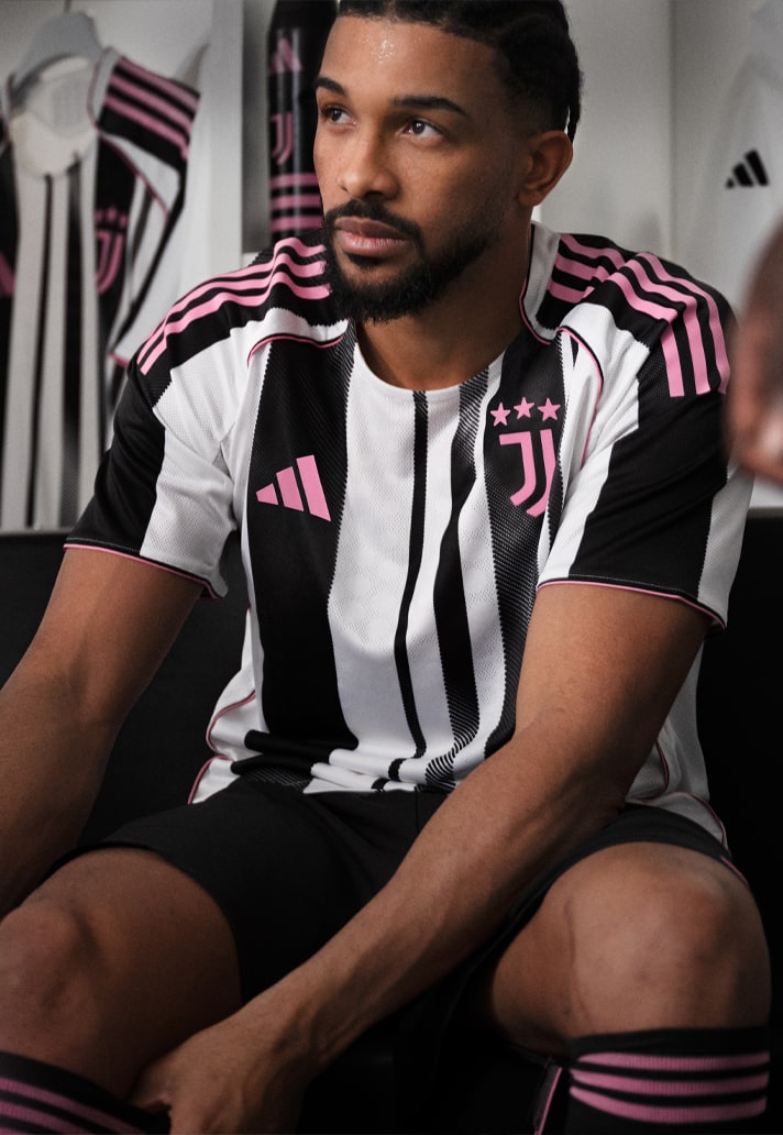 Juventus 25/26 Home Kit ( Fan Version )